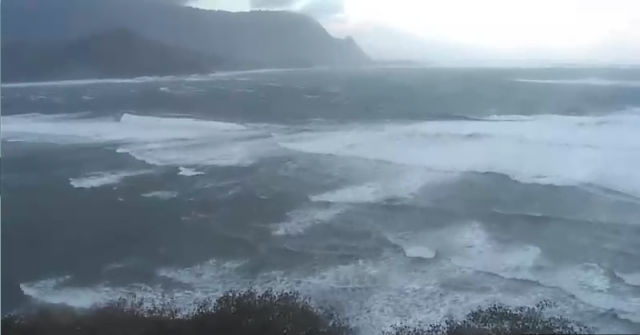 Stormy waves rolling into Hanalei Bay!